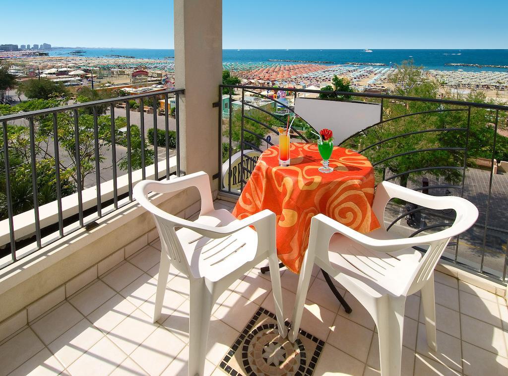 Hotel Prestige Cattolica Exterior photo