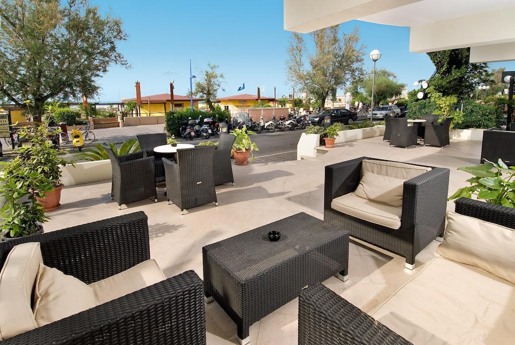 Hotel Prestige Cattolica Exterior photo