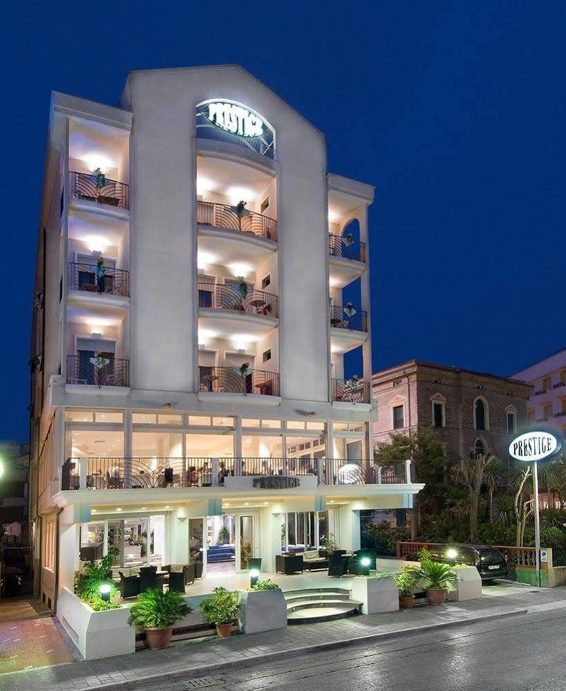 Hotel Prestige Cattolica Exterior photo